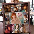 Reba McEntire Blanket 14