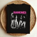 Ramones T-shirt 32